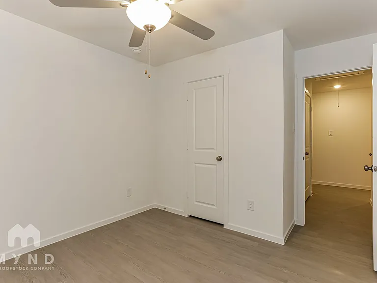 2704 River Knoll Ln — Photo 17