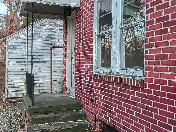 5th image of 544 S 13th St
