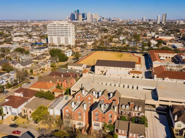 2427 Kingston St #2527, Houston, TX 77019