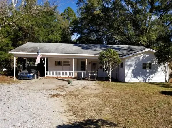 270 Edge Ave, Valparaiso, FL 32580