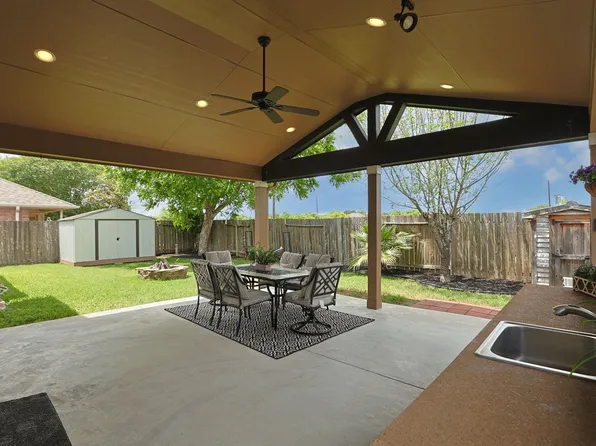 16414 Gaslamp Dr, Houston, TX 77095