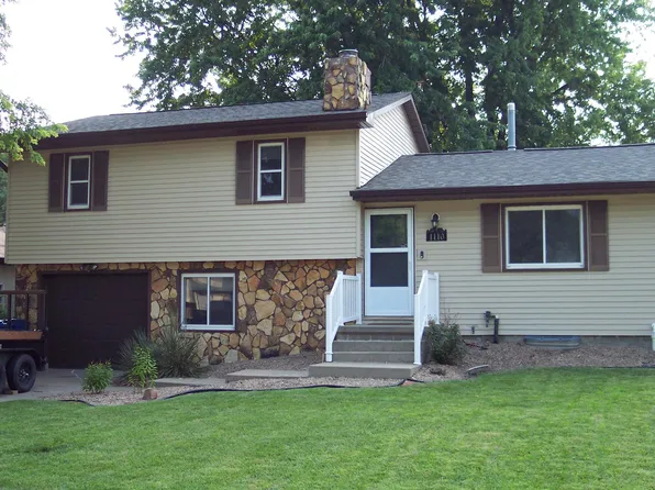 1110 11th Ave, Kearney, NE 68845