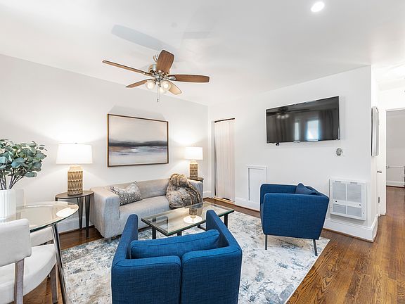 2nd image of 1413 Ridge Pl SE APT 4