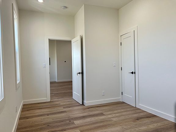 5th image of 524 Steiner St Unit 4