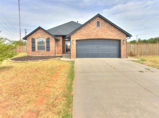 3404 Paul Dr, Moore, OK 73160