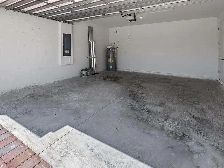 1093 Tranquil Brook Dr — Photo 18