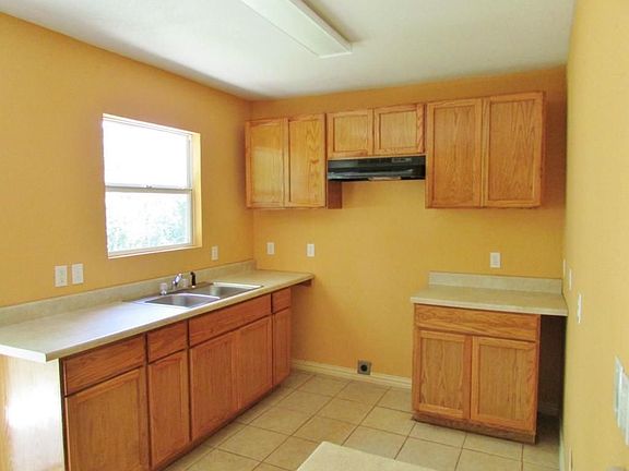 3rd image of 109 W Evans Ave