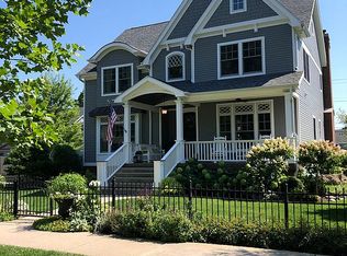 1116 Geneva St, Lake Geneva, WI 53147