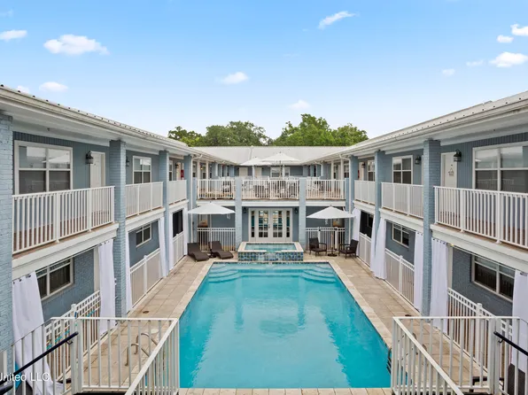 1282 Beach Blvd APT 107, Biloxi, MS 39530