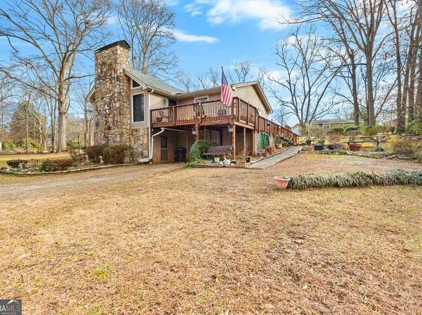 82 Swan Ave, Newnan, GA 30263