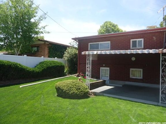 4th image of 1160 N Oakley St