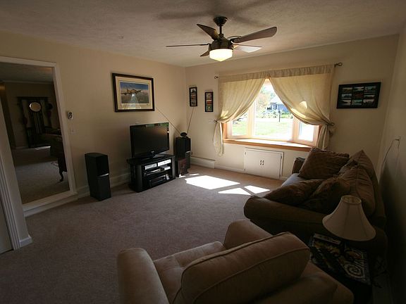 Spacious family room