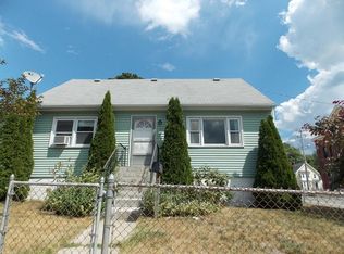 69 Myrtle St, Lowell, MA 01850