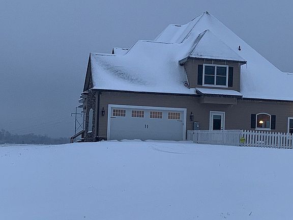3rd image of 4410 Crawley Ln