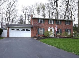 68 Nettlecreek Rd, Fairport, NY 14450