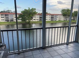 361 S Hollybrook Dr APT 310, Pembroke Pines, FL 33025