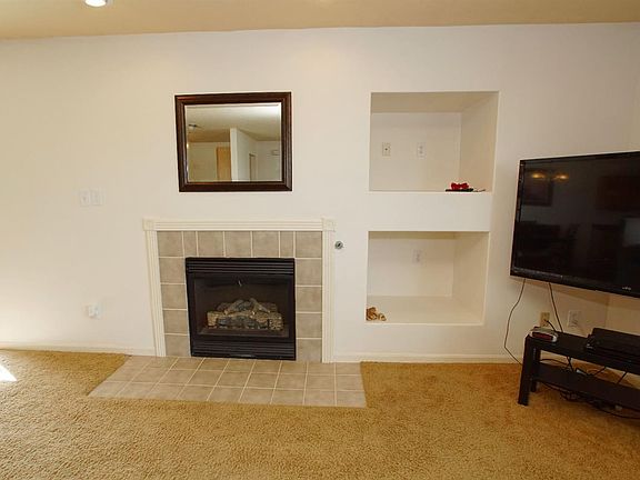 5th image of 7619 Hyatts Ln