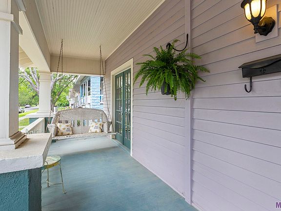3rd image of 2029 Oleander St