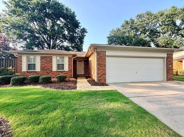 1610 Hollow Ln