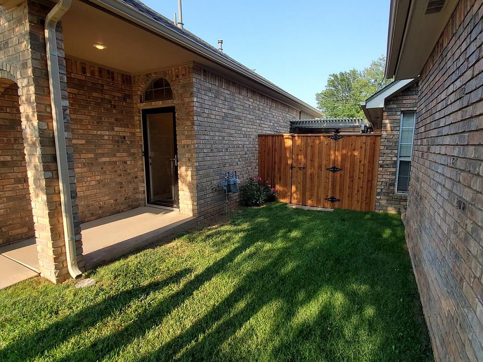 1st image of 6203 Candletree Ct