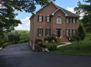 1230 Longview Rd, Roanoke, VA 24018