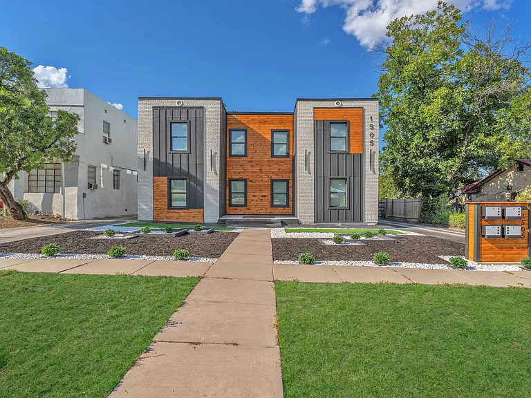 1505 W Woodlawn Ave #3 — Photo 3