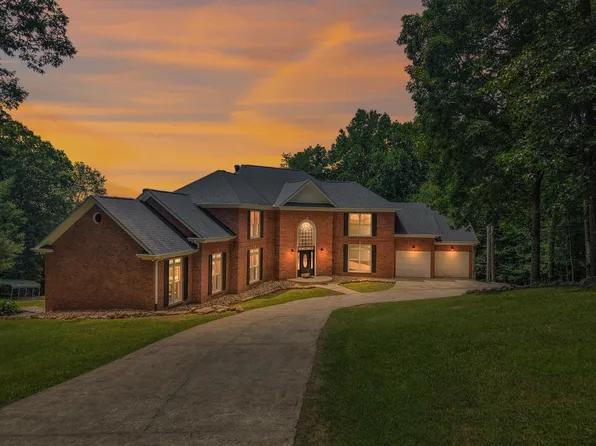 310 N Bluffs Rd, South Pittsburg, TN 37380