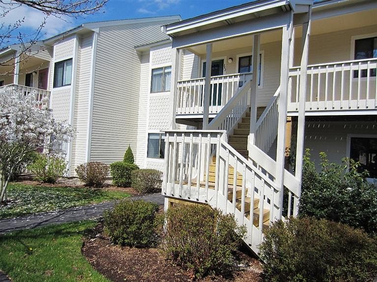 1st image of 242 Eaton Lane #242