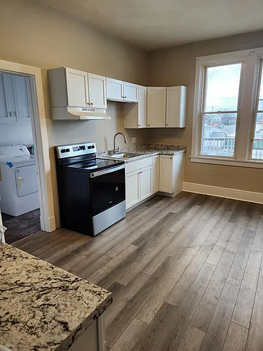 47 E Main St #B Photo 1 47 E Main St #B Photo 1