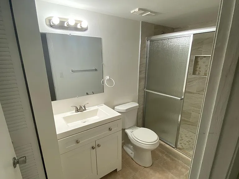 1080 N Benoist Farms Rd #204 — Photo 8
