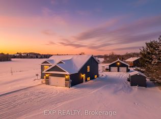 24 Humphries Rd, Horton, ON K7V 3Z8