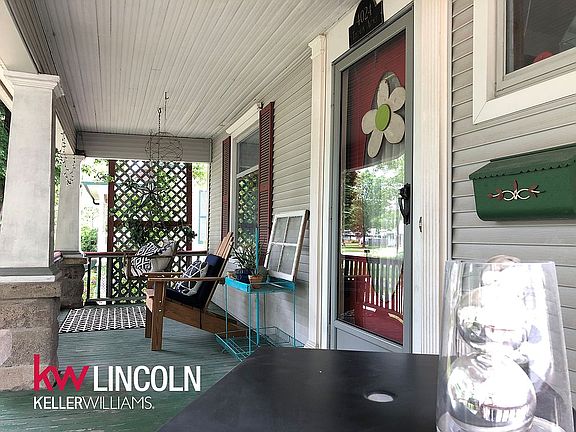 3rd image of 4024 Touzalin Ave