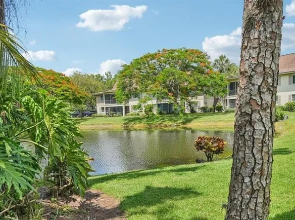 15 Bob O Link CT #15B, NAPLES, FL 34105