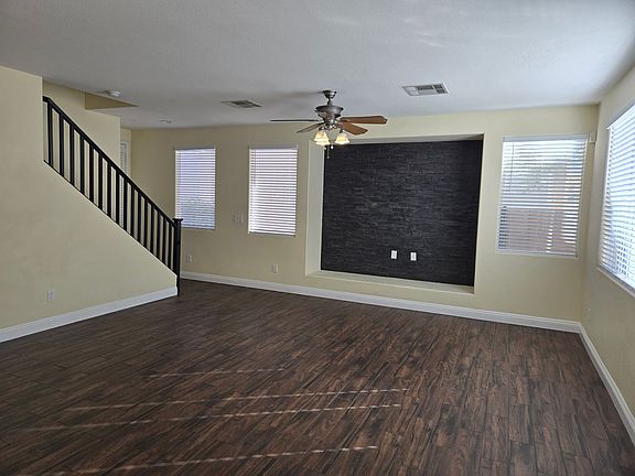 5th image of 211 Duck Hollow Ave