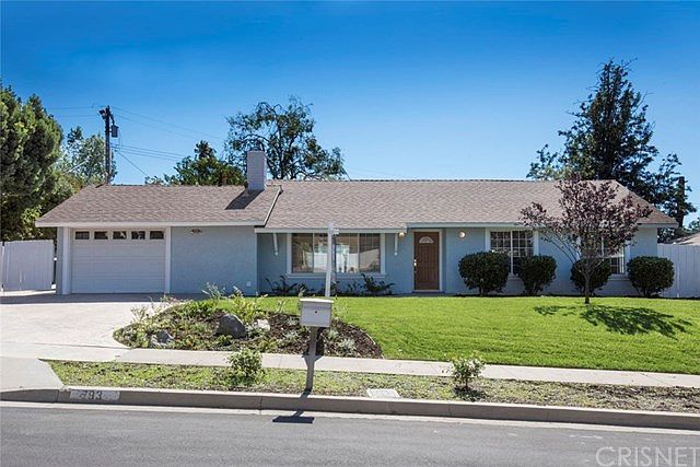 1st image of 793 Calle Catalpa