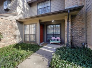 9910 Royal Ln APT 702, Dallas, TX 75231