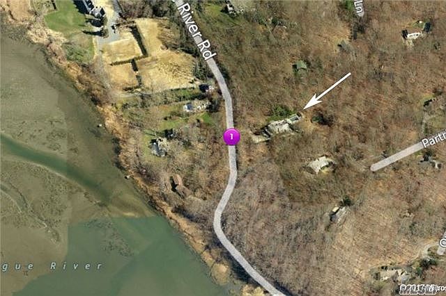 2nd image of 435 Nissequogue River Rd