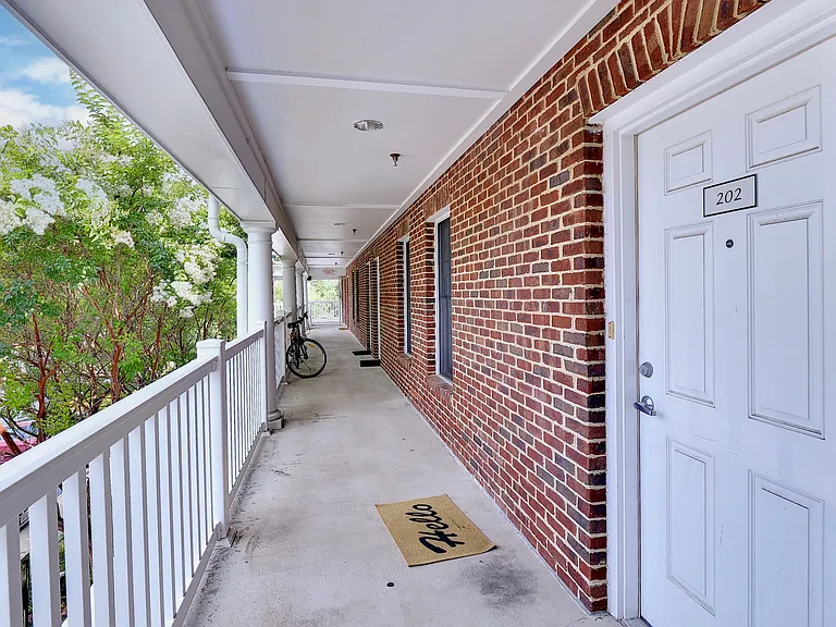 4345 New Town Ave #202 — Photo 19