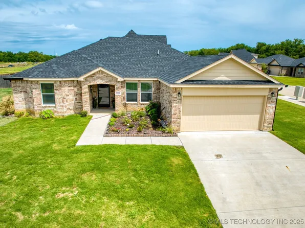 1126 Champion Way, Ardmore, OK 73401