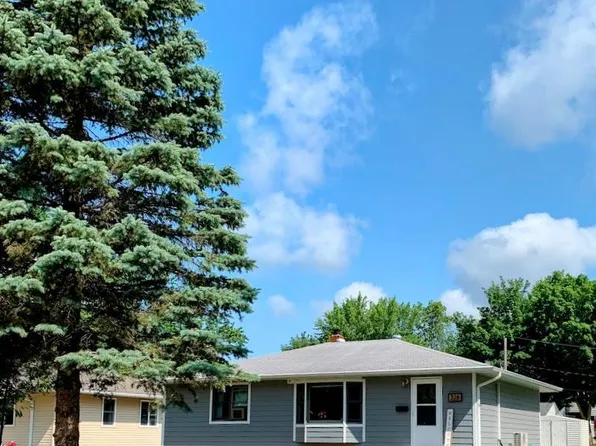 326 Roberts St, Detroit Lakes, MN 56501