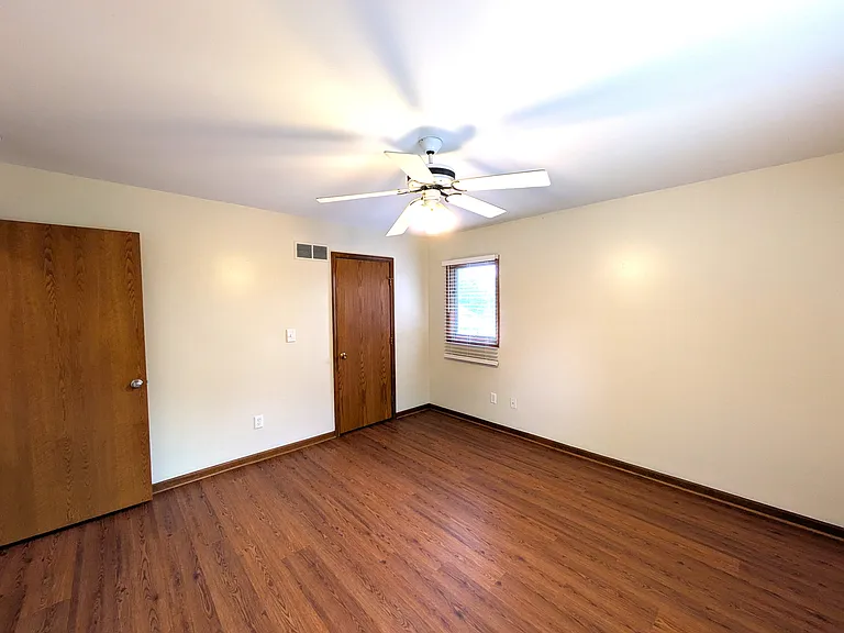 599 Echo Ct — Photo 12