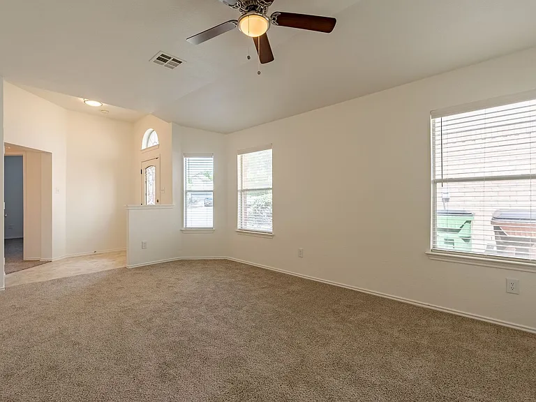 12905 Thomas Jefferson St — Photo 11