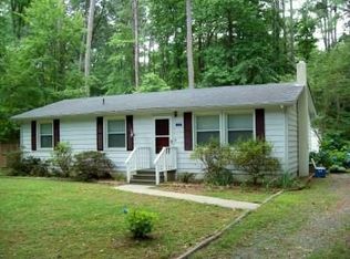 733 Lancelot Dr, Reedville, VA 22539