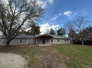 221 Highway Cc, Wellsville, MO 63384