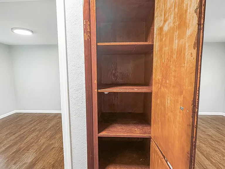 180 Garland Way N — Photo 12