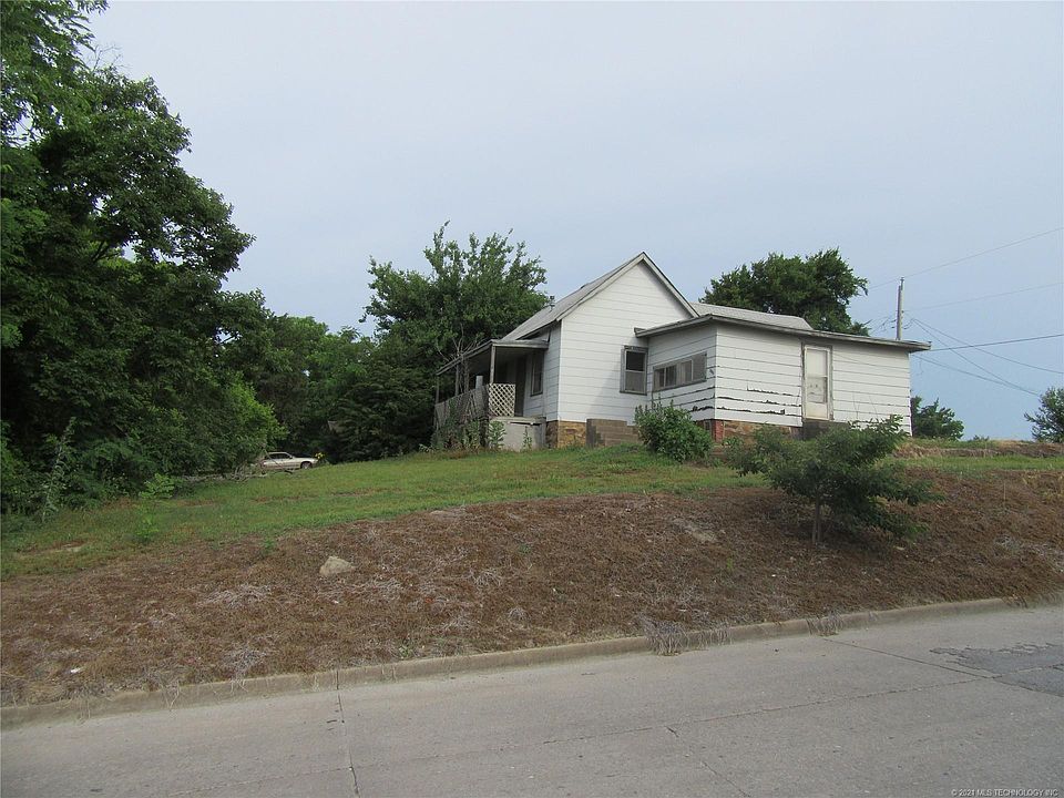 1st image of 501 W Choctaw Ave