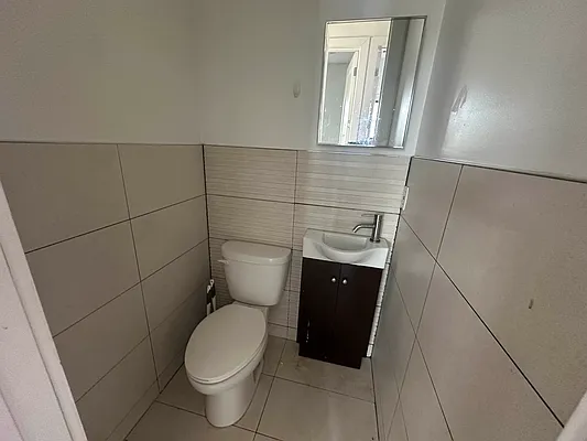 Rented by Yup Realty LLC | media 29