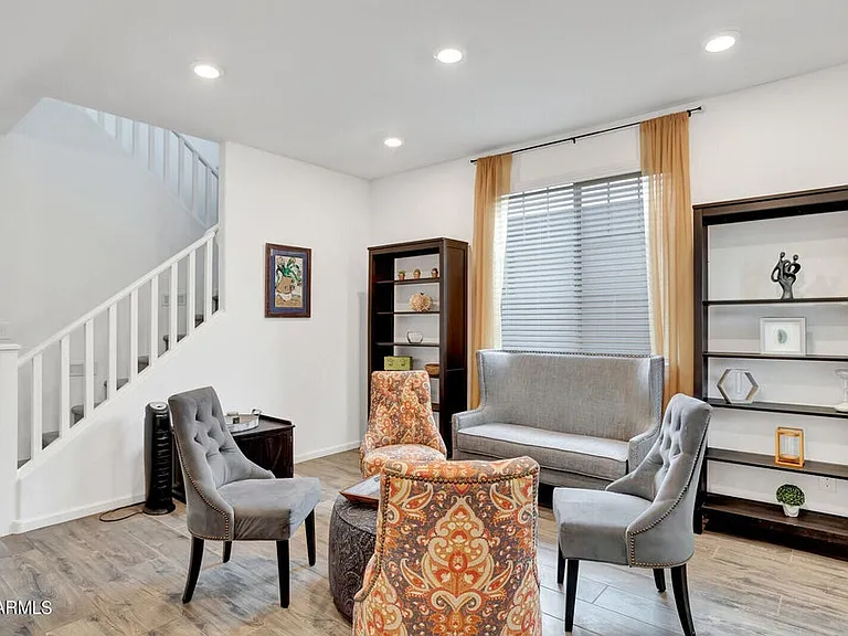 4550 N 92nd Ln — Photo 33
