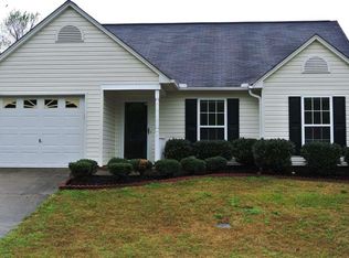 326 Riverside Chase Cir, Greer, SC 29650