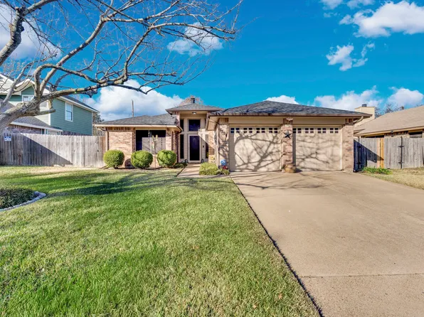 6504 Topaz Dr, Arlington, TX 76001